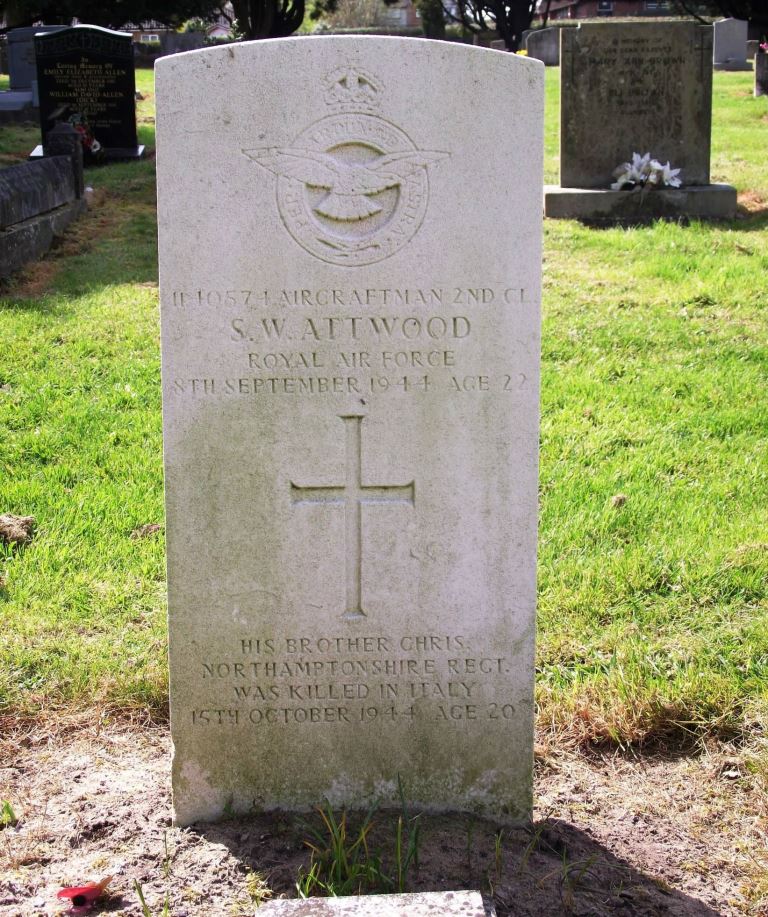 Commonwealth War Graves Dallington Cemetery
