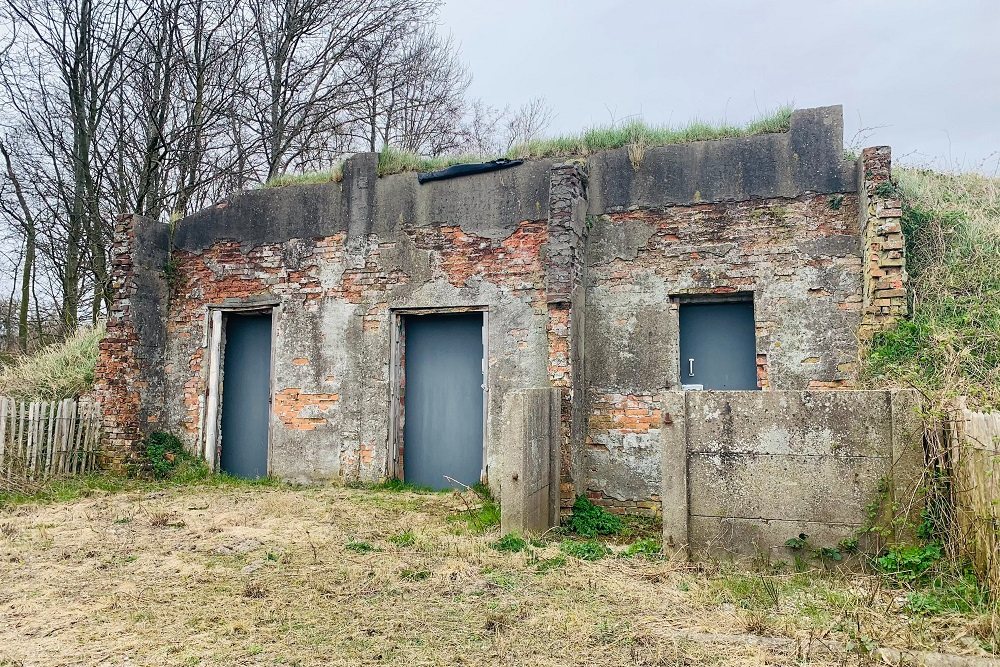 Bunkers bezoeken langs de kust