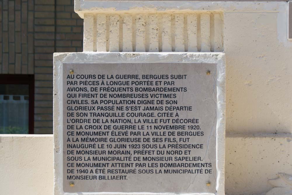 Oorlogsmonument Bergues #2