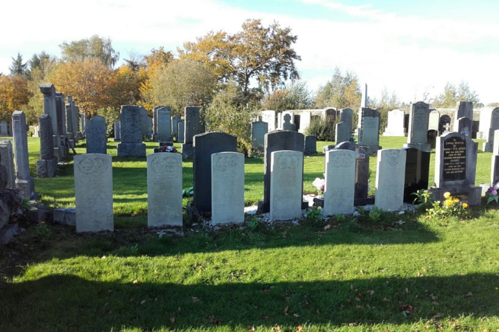 Commonwealth War Graves East Kilbride Cemetery