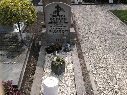 Dutch War Graves Roman Catholic Cemetery Castricum