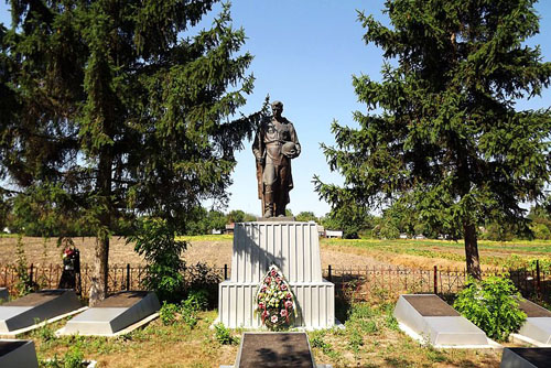 Soviet War Cemetery Osytnyazhka