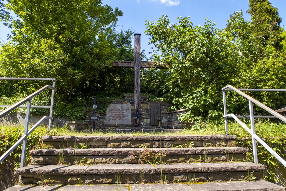 Memorial Cross Heppingen #1