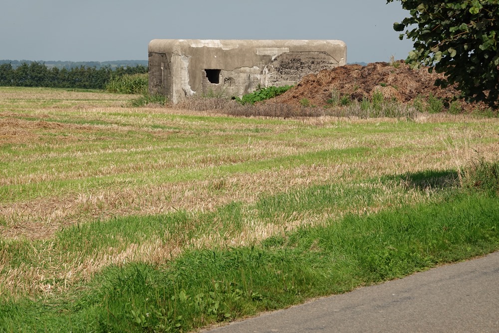 Defense Bunker NV17 of the PFL1