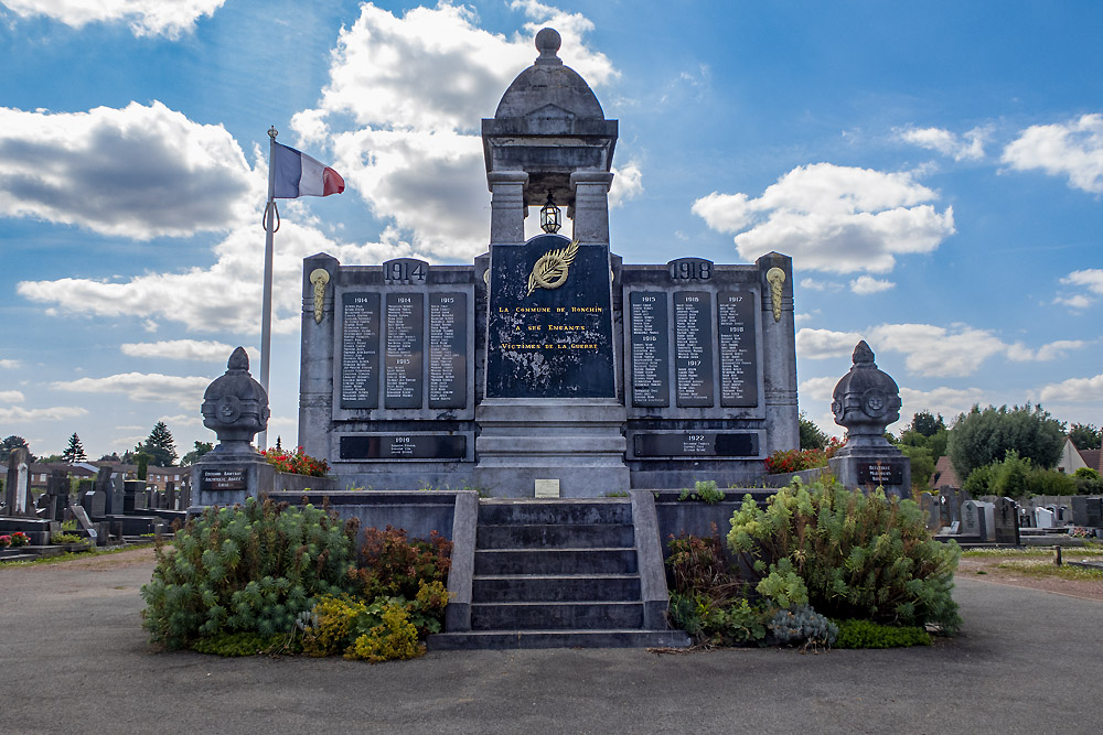 Franse Oorlogsgraven WWI en Monument Ronchin #3