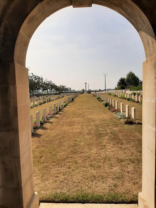 Commonwealth War Cemetery Rue-des-Berceaux #4