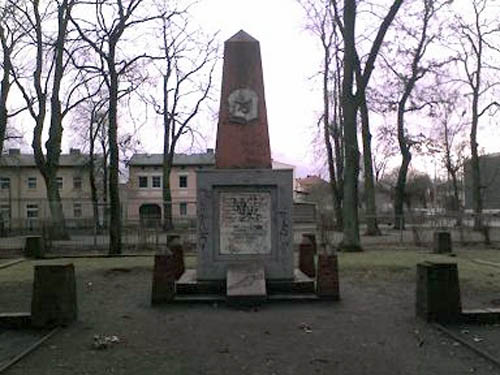 Sovjet Oorlogsbegraafplaats Finow-Eberswalde