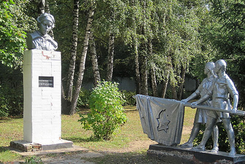 Monument Yevgeniya Rudneva