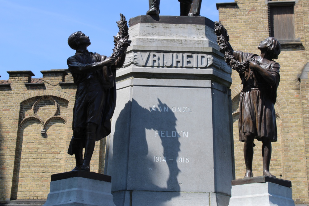 Oorlogsmonument Poperinge #4