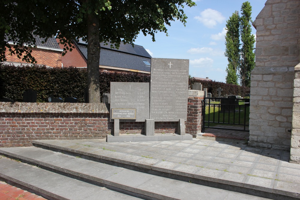 War Memorial Vosselare #2