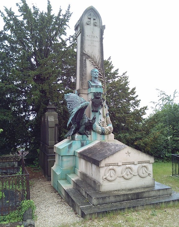 Grave of Etienne Ntien