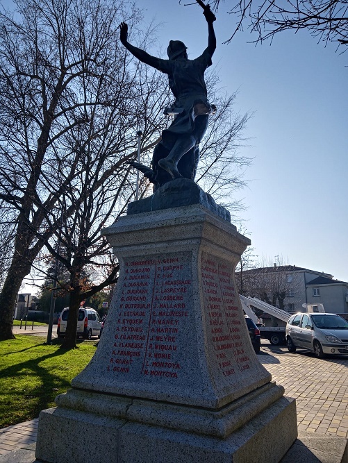 Oorlogsmonument Blanquefort #3