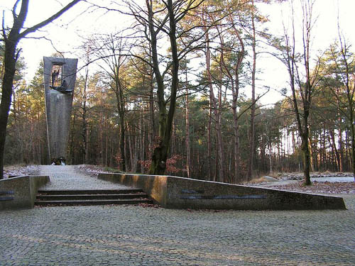 Sovjet Oorlogsbegraafplaats Gudendorf