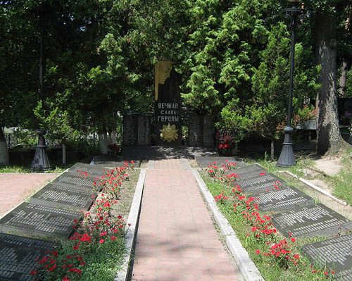 Sovjet Oorlogsgraven Karlivka