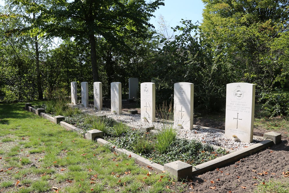 Commonwealth War Graves General Cemetery Doetinchem
