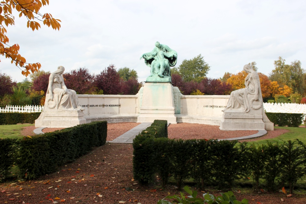 War Memorial Cemetery Schaarbeek #1