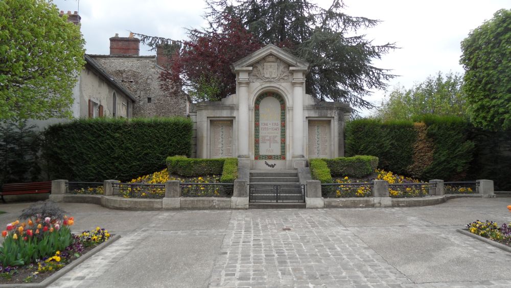 Oorlogsmonument Dourdan #2