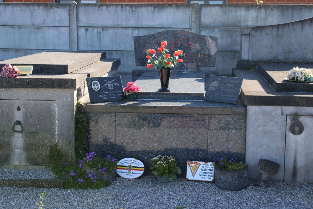 Belgian Graves Veterans Hanzinelle