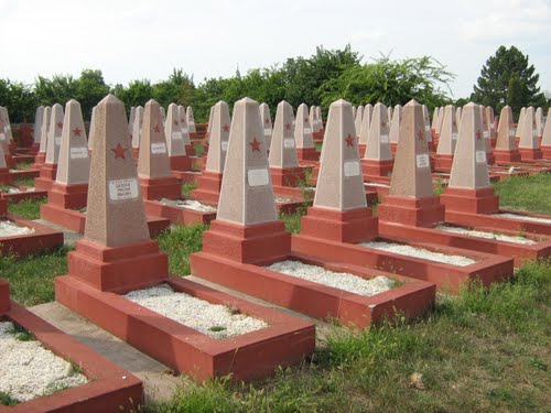 Sovjet Oorlogsbegraafplaats Sombor