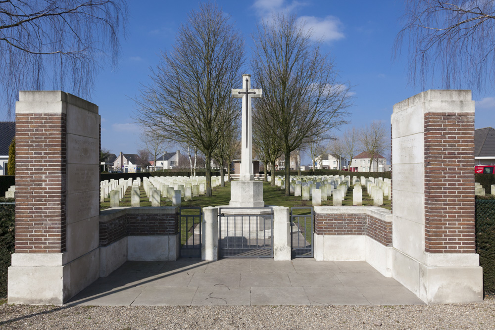 Commonwealth War Cemetery Nederweert