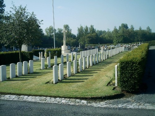 Commonwealth War Cemetery Sous-le-Bois