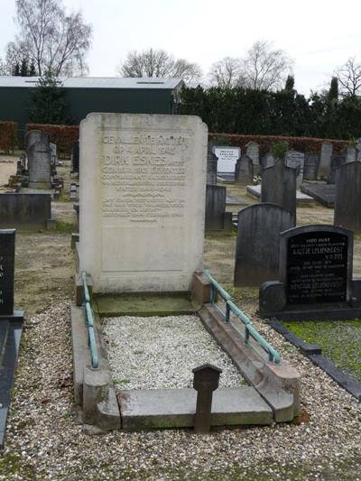 Dutch War Grave Garderen
