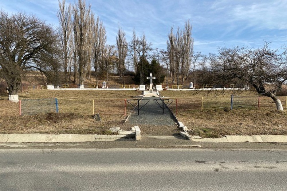 Romanian War Cemetery Roșia
