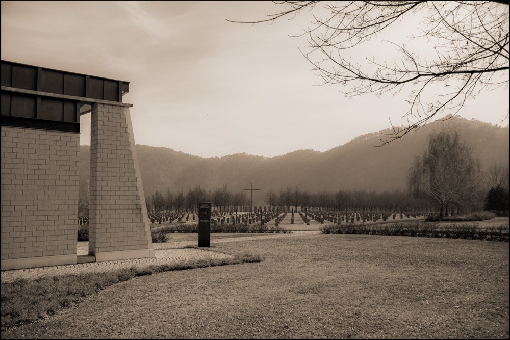 Duitse-Hongaarse Oorlogsbegraafplaats Budars