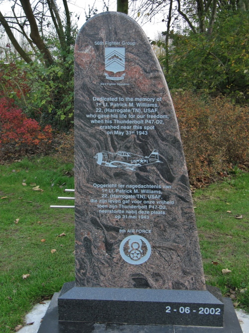 Monument 1ste Luitenant Patrick M. Williams Thunderbolt P47-D2