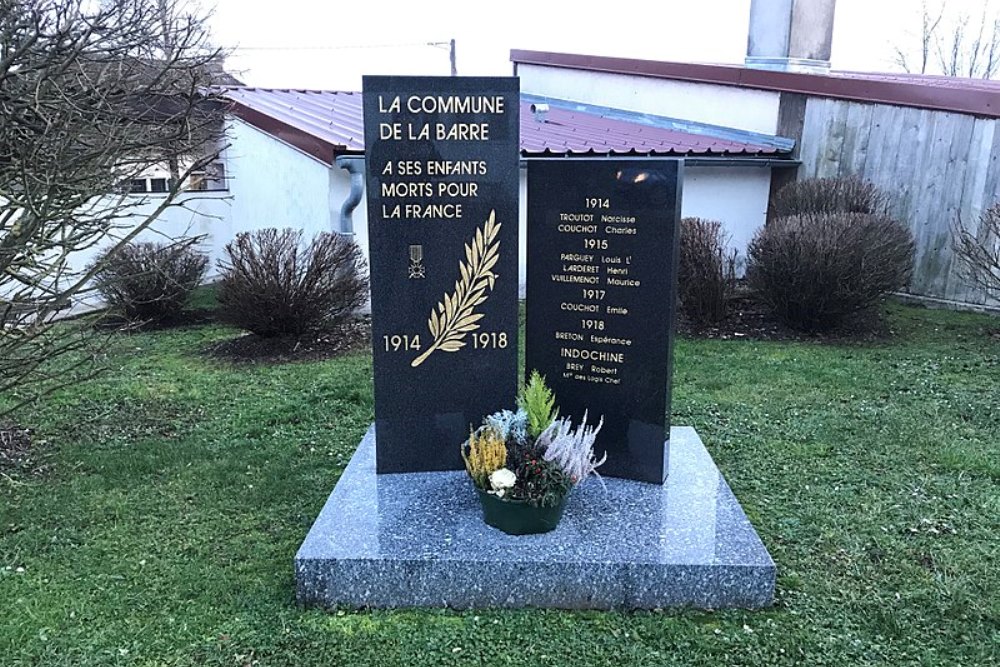 War Memorial La Barre