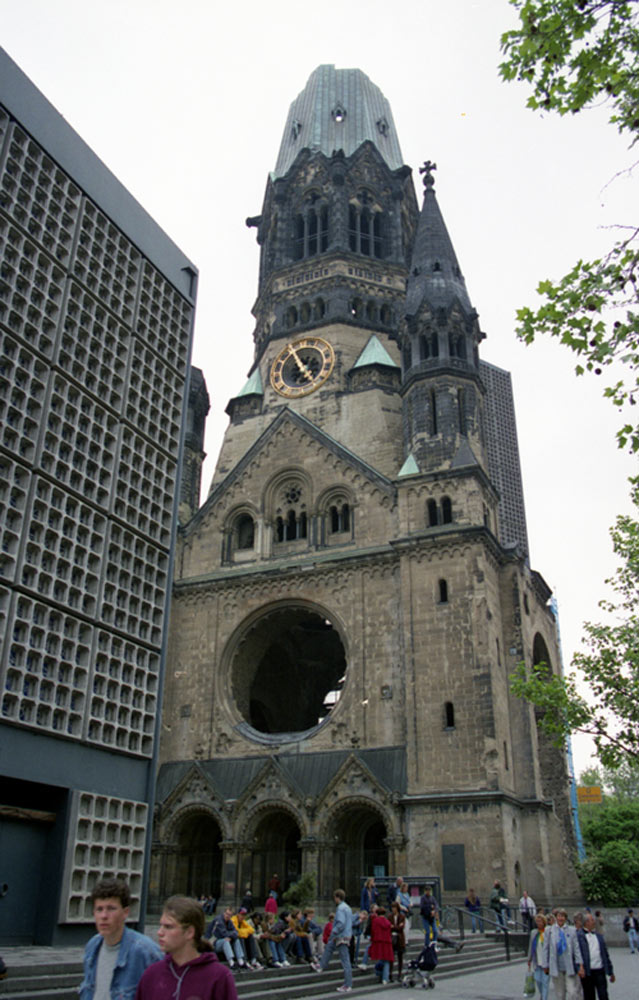 Emperor Wilhelm Memorial Church - Berlin - TracesOfWar.com