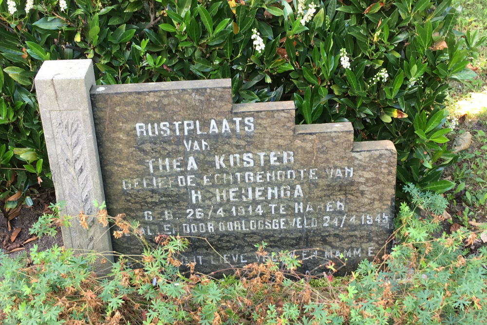 Nederlandse Oorlogsgraven Gemeentelijke Begraafplaats Soest