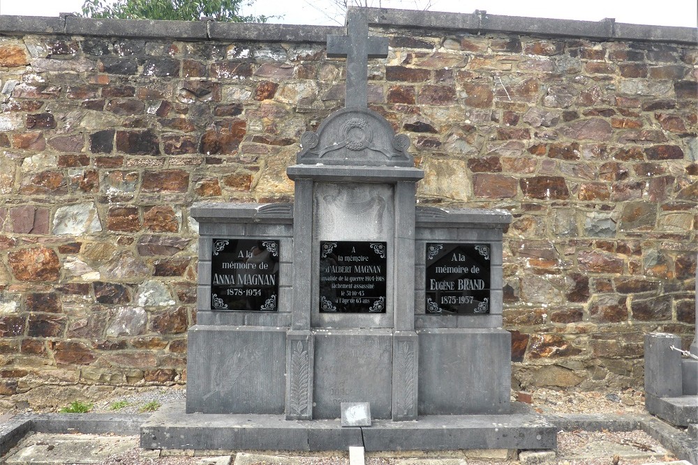 Belgische Oorlogsgraven Gemeentelijke Begraafplaats Redu