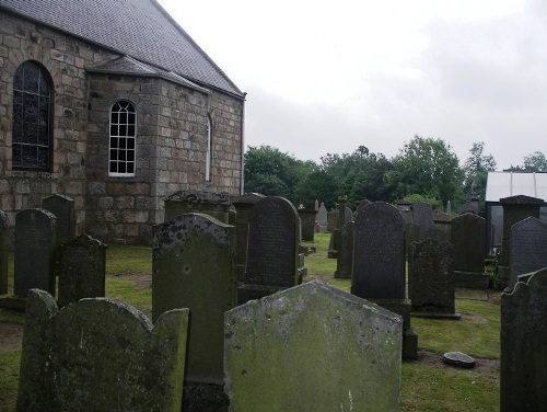 Commonwealth War Graves Tarves Parish Churchyard