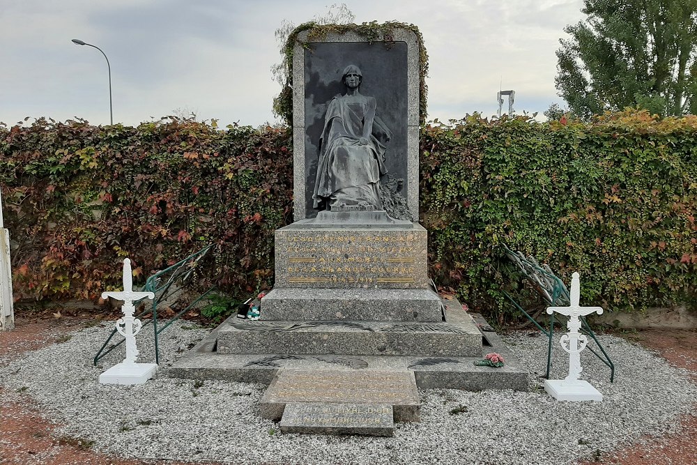 Oorlogsmonument Begraafplaats Vichy