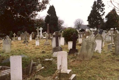Oorlogsgraven van het Gemenebest St. Leonard Churchyard