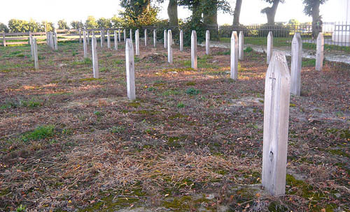 Dratw German-Russian War Cemetery Dratw