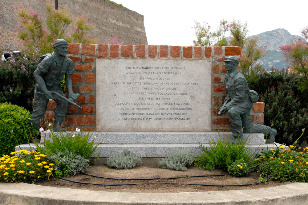 Monument Samenstellen Leger van Vrijwilligers