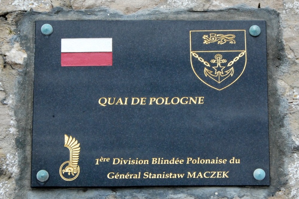 Gedenkteken Quai de Pologne
