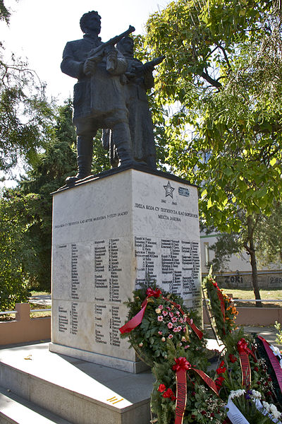 Monument Omgekomen Partizanen Jakovo