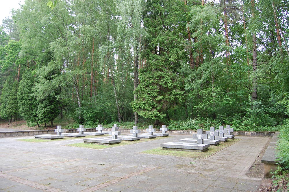 Polish War Cemetery Portowo Heuvel