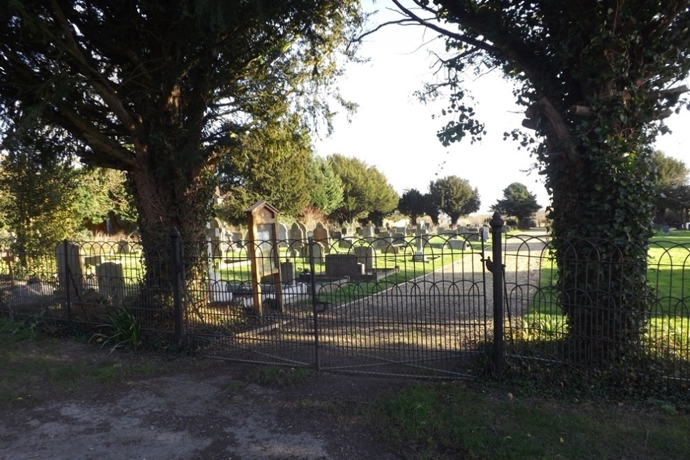 Commonwealth War Graves Swaffham Prior Cemetery