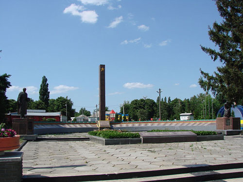 Mass Grave russian Soldiers & War Memorial