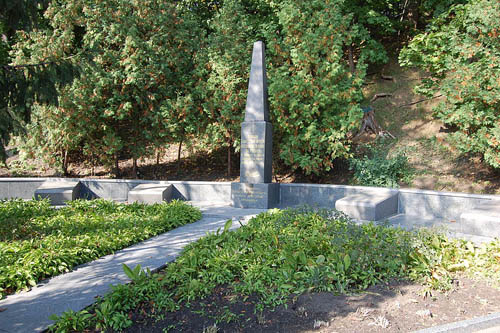 Sovjet Oorlogsgraven Zverynetskiy