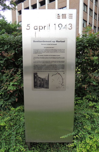 Paneel 3 Bombardement op Mortsel 5 april 1943