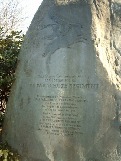 Monument The Parachute Regiment