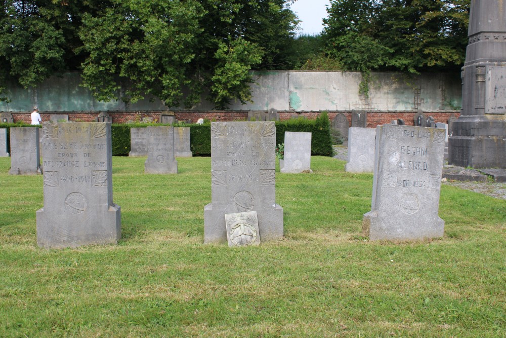 Belgian Graves Veterans Froyennes
