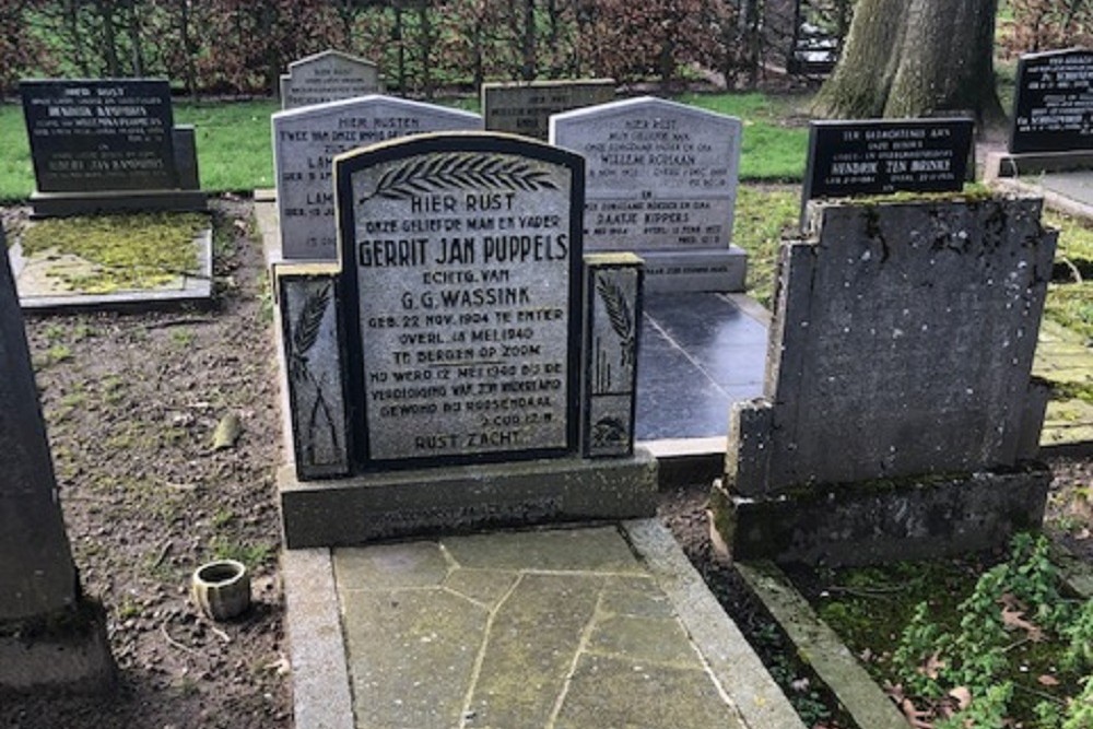 Dutch War Grave Municipal CemeteryEnter