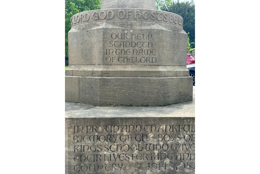 Monument Omgekomen Leerlingen King's School #2