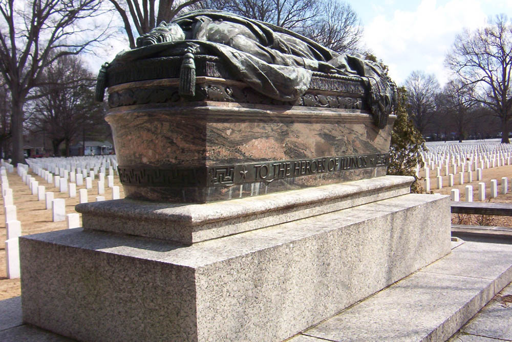 Heroes of Illinois Monument